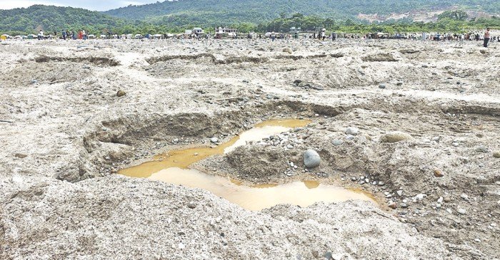 Govt to declare Sadapathar, six other quarries ECAs