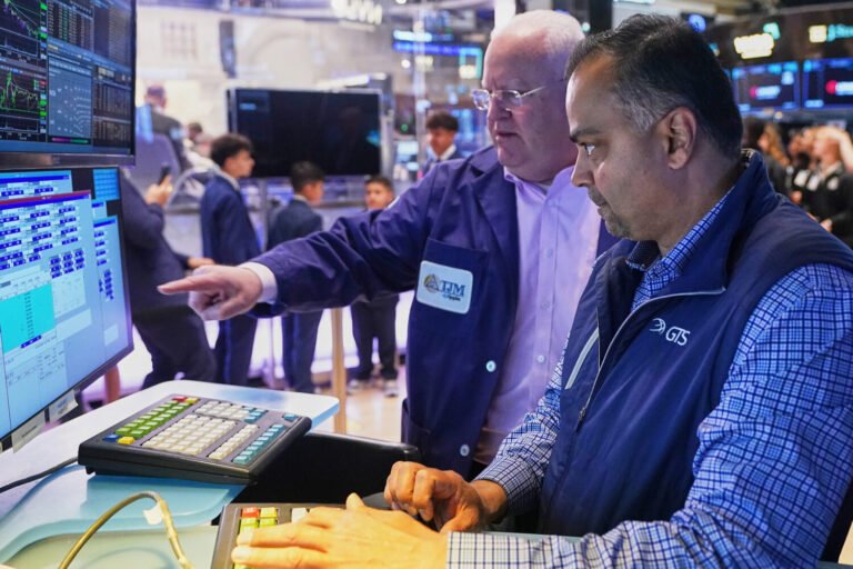 US stocks drift in early trading as crude oil prices rise – KTAR.com